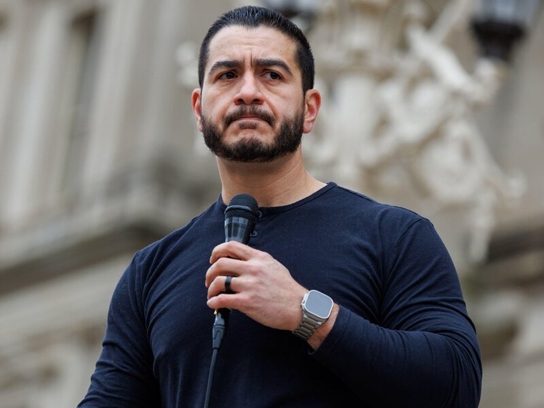 El-Sayed Leads In Michigan, AOC Endorses