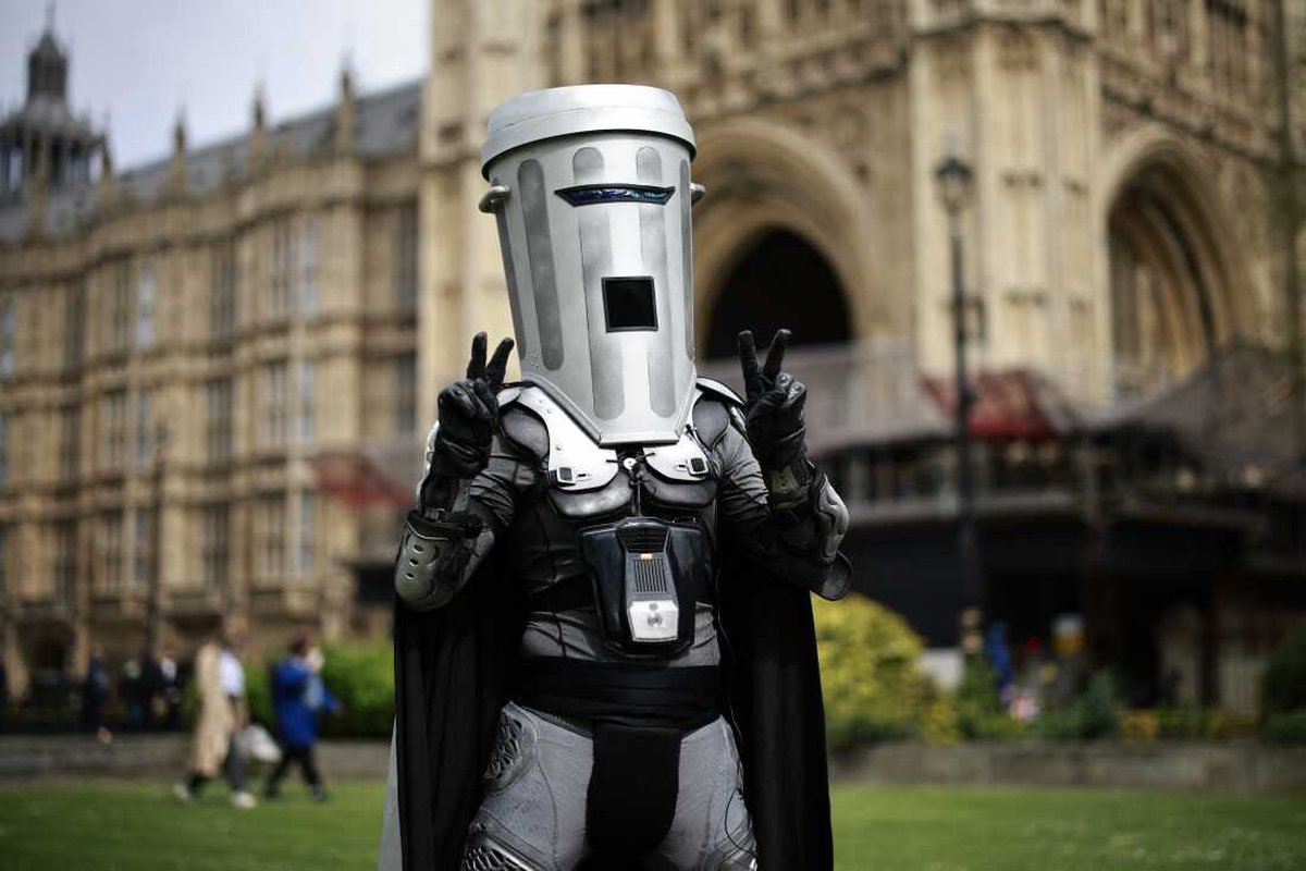 Count Binface, Farage, and Changing UK Politics