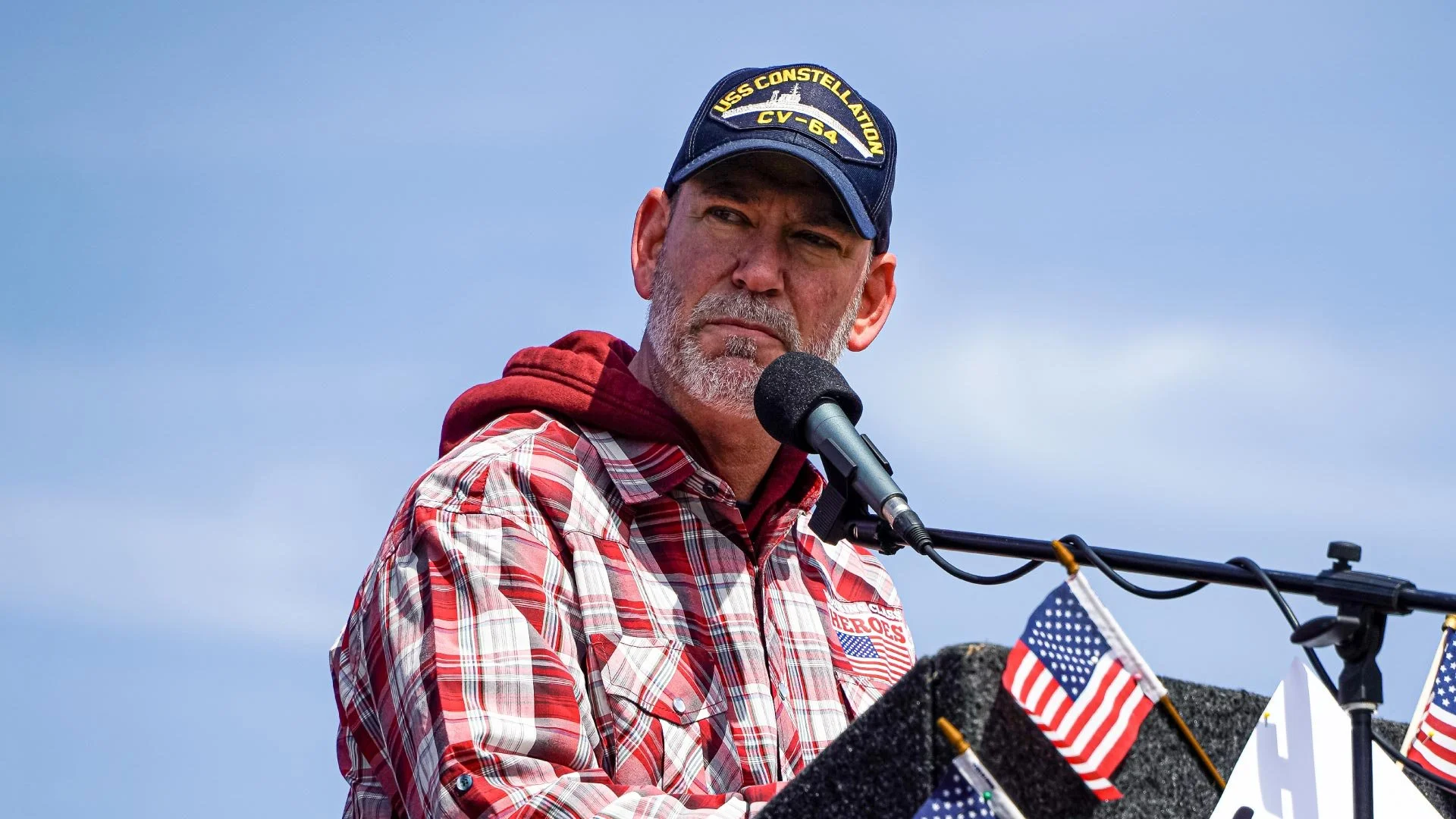 Osborn Trails Ricketts by One Point, Poll Finds